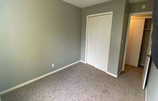 2 beds, 1 bath, $1,200, Unit 2