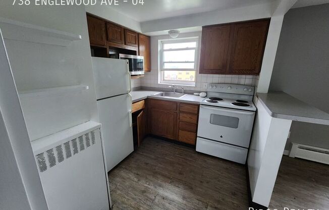 1 bed, 1 bath, 550 sqft, $1,050