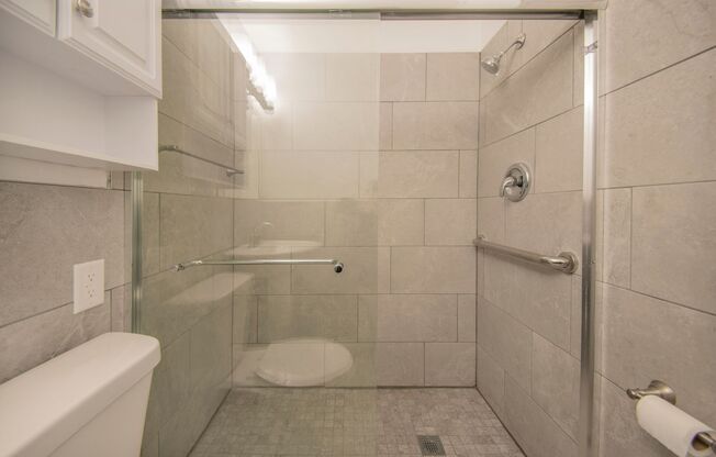 KAH Properties - 350 Building