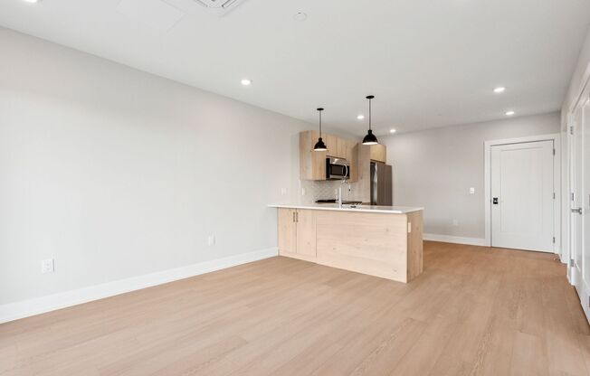 1 bed, 1 bath, 525 sqft, $1,740, Unit Unit 601