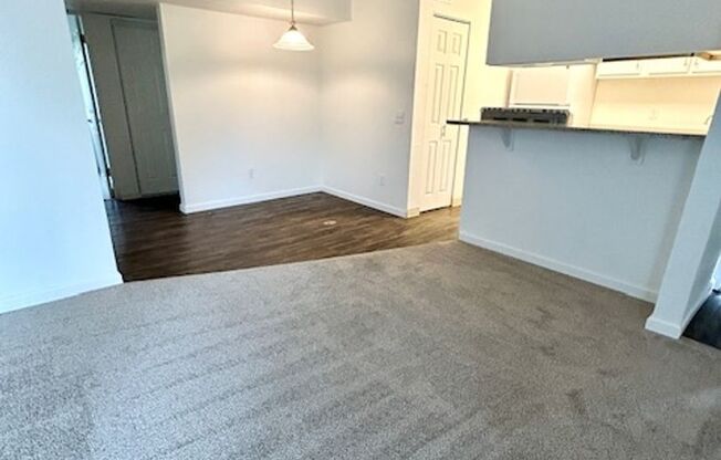 2 beds, 2 baths, 900 sqft, $1,795, Unit 26