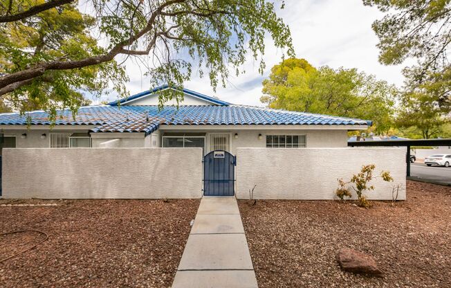 COZY 2 BEDROOMS-2 BATHROOM TOWNHOME*CLOSE TO AREA SHOPPING CENTERS-BUS LINES*