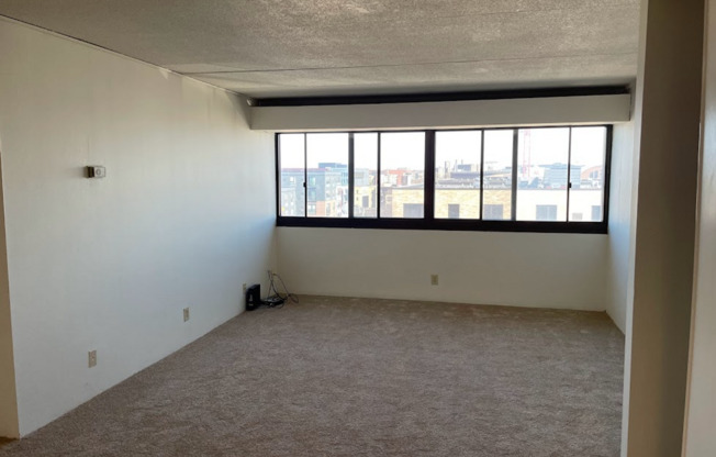 2 beds, 1 bath, 800 sqft, $1,475, Unit 902