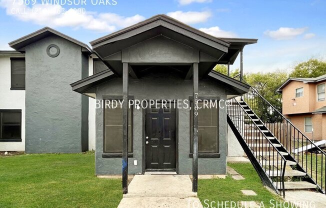7569 WINDSOR OAKS