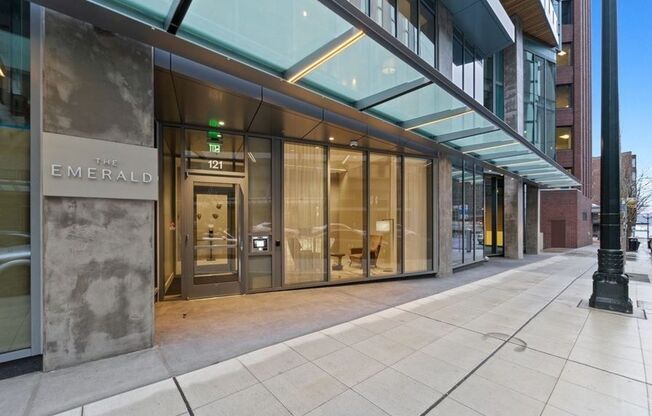 2bd/1ba Seattle Condo
