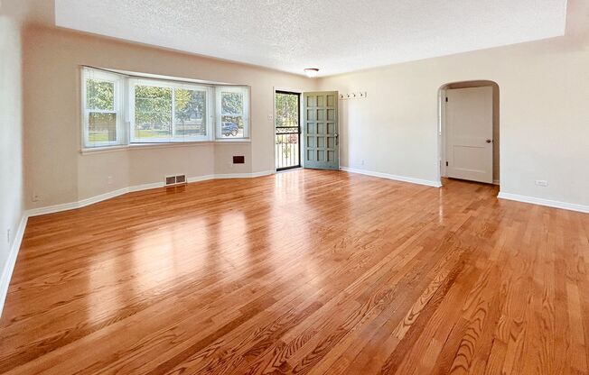 $0 DEPOSIT OPTION! UNIVERSITY PARK/DU, BEAUTIFUL RANCH HOME, 3 CAR GARAGE, HARDWOOD FLOORS, SOLAR PANELS!