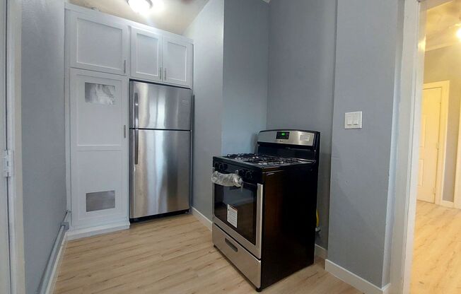 2 beds, 1 bath, $1,995, Unit 5359