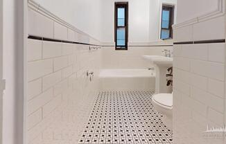 2 beds, 1 bath, $7,200, Unit 5C