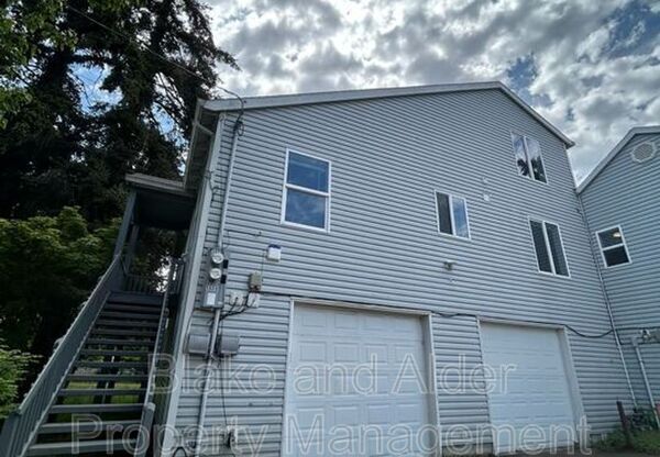 5609 SE 117 AVE