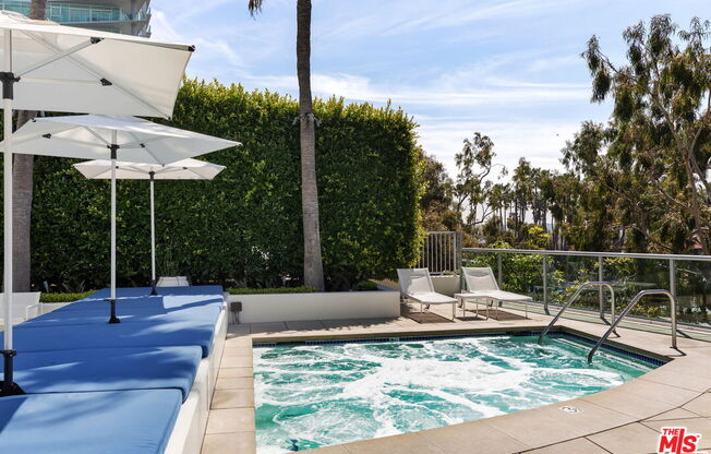 1 bed, 1 bath, 814 sqft, $4,250, Unit 415