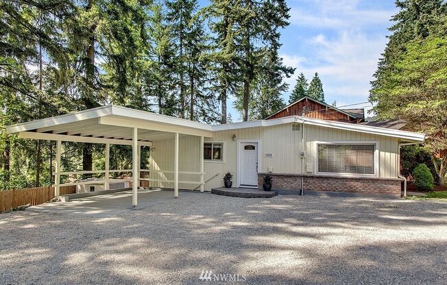 Newly Renovated 3 Bedroom in Renton Highlands