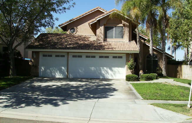 Yosemite Cir. - 4BD/3BA (Corona Hills)