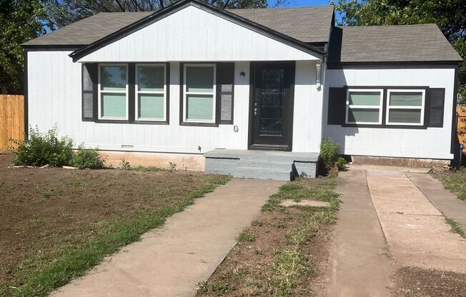 3 beds, 1 bath, $1,250