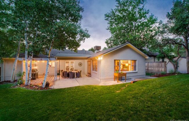 Beautiful Ranch in Belcaro Neighborhood