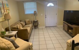 3 beds, 2 baths, $1,750