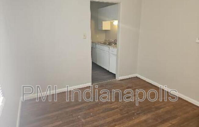 8 N BUTLER AVE
