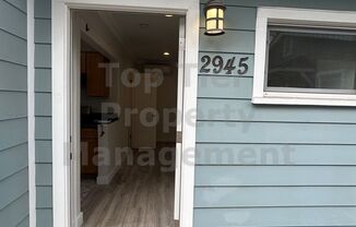 ***Charming Studio Cottage in South Park - Available 08/31***