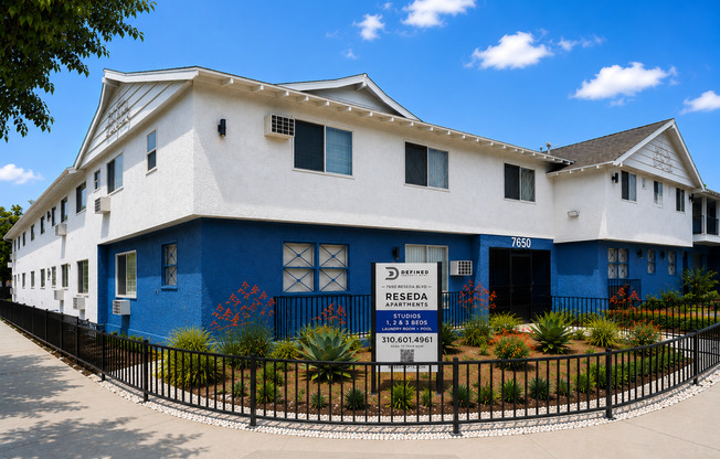 Reseda Apartments | 7650 Reseda Blvd