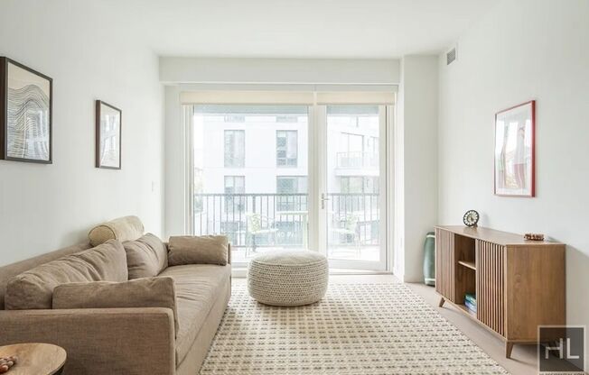 2 beds, 2 baths, $5,580, Unit 241