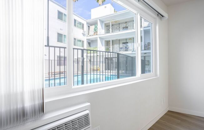 Studio, 1 bath, 263 sqft, $1,399, Unit 122