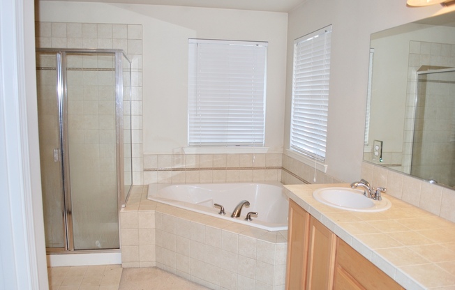 Spacious Bothell Home with Home Theater in a great location!!
