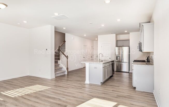 3160 LILAC GRV DR