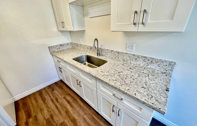 1 bed, 1 bath, $1,750, Unit 18