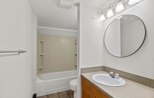 2 beds, 2 baths, 1,172 sqft, $1,595, Unit 1519
