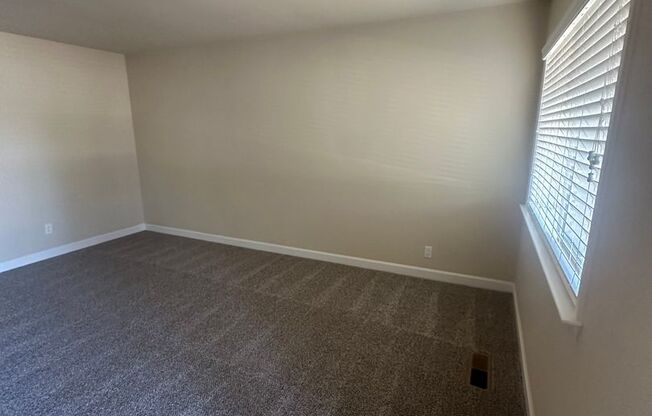 Spacious Cambrian 3 bed 2 bath home available now