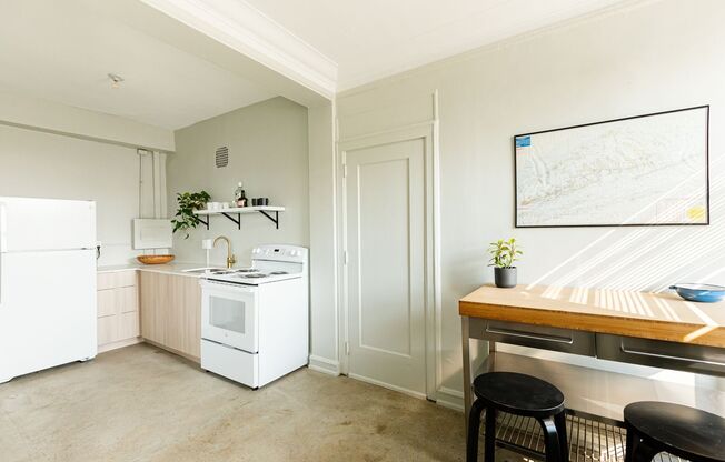 1 bed, 1 bath, 708 sqft, $1,269, Unit 812