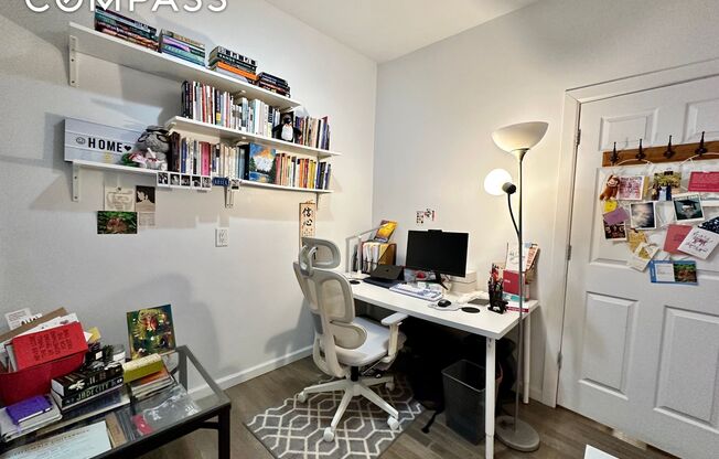 205 W 103 ST