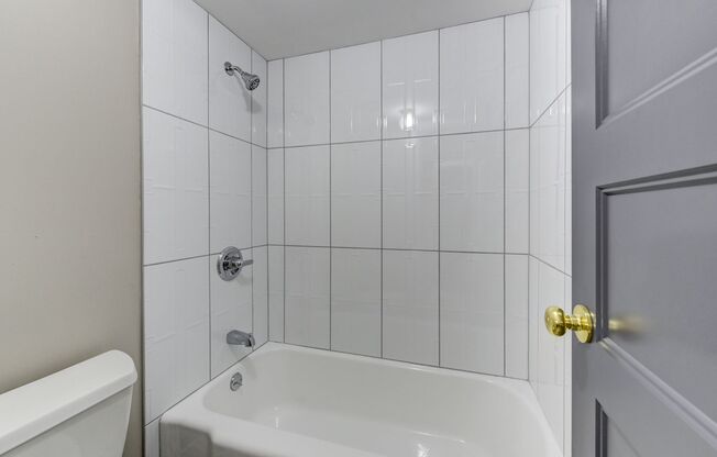 2 beds, 1 bath, 700 sqft, $1,850, Unit 603