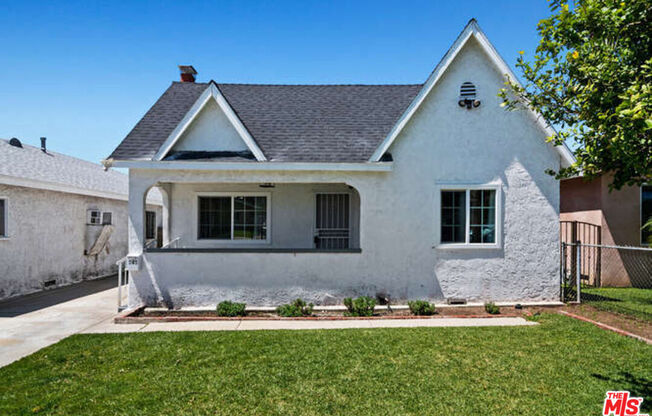 545 S SADLER AVE