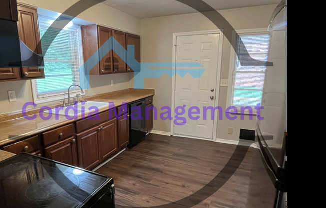 3 Bedroom For Rent in Decatur With Gorgeous Back Patio + Pet Friendly near I285