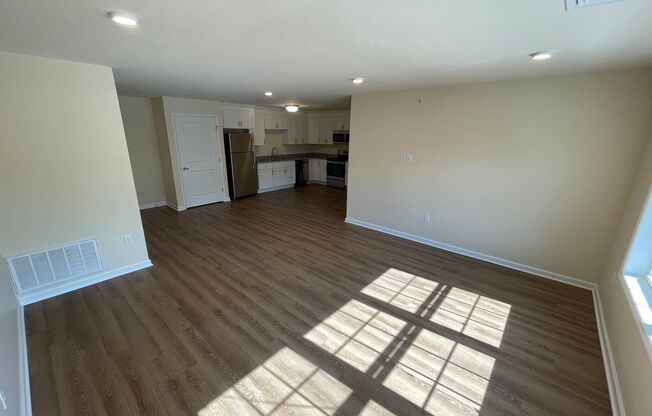 2 beds, 1 bath, 1,027 sqft, $1,625, Unit Apt 3212