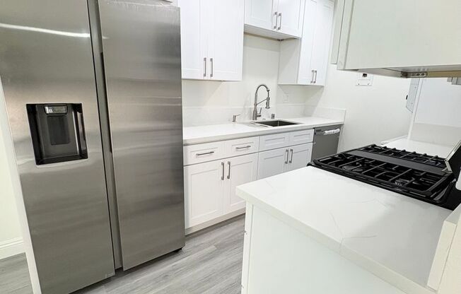 2 beds, 2 baths, 850 sqft, $2,795, Unit Unit 140