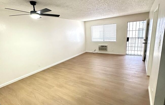 236/238 AVE 55