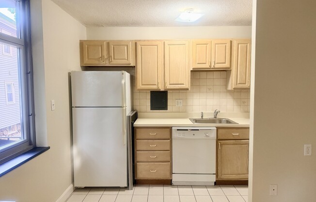 1 bed, 1 bath, 527 sqft, $2,000, Unit 10
