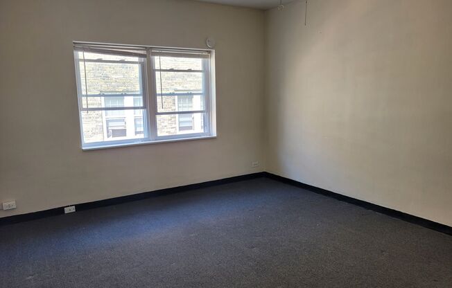 Studio, 1 bath, $795, Unit 107