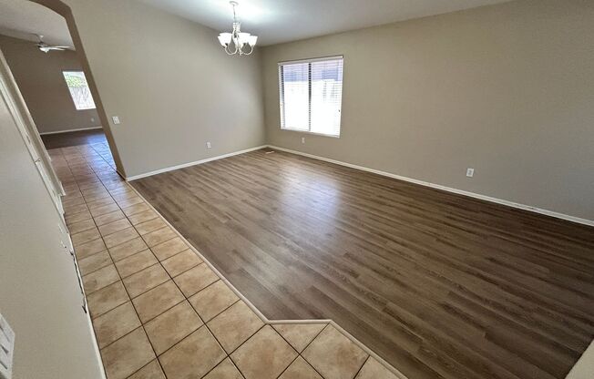 Warm, Inviting 3 Bed / 2bath Home in Canyon Trails with new Paint and Flooring!!!