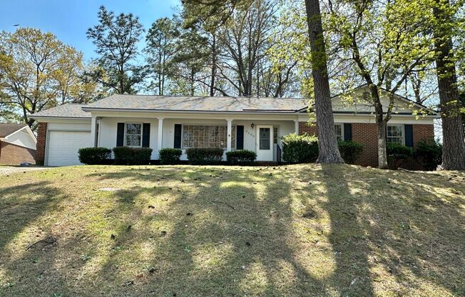 3 Bedroom, 2 Full Bath off S Reilly Rd in a Cul de Sac!