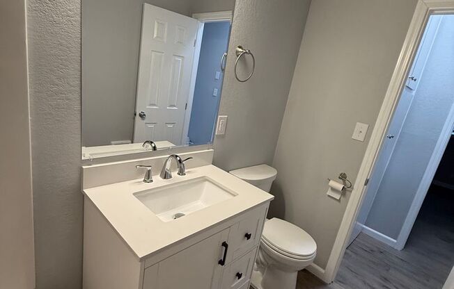 1 bed, 1 bath, 625 sqft, $1,200, Unit 11