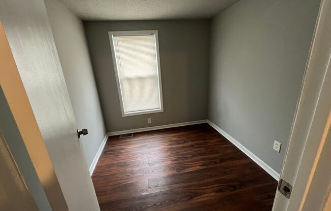 Spacious 3-Bedroom Townhome – Newly Renovated & Move-In Ready! ** VOUCHER HOLDERS ONLY**