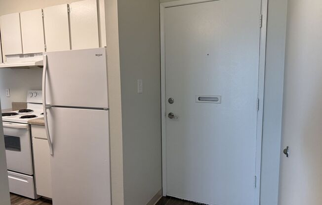 1 bed, 1 bath, 850 sqft, $1,275, Unit 113