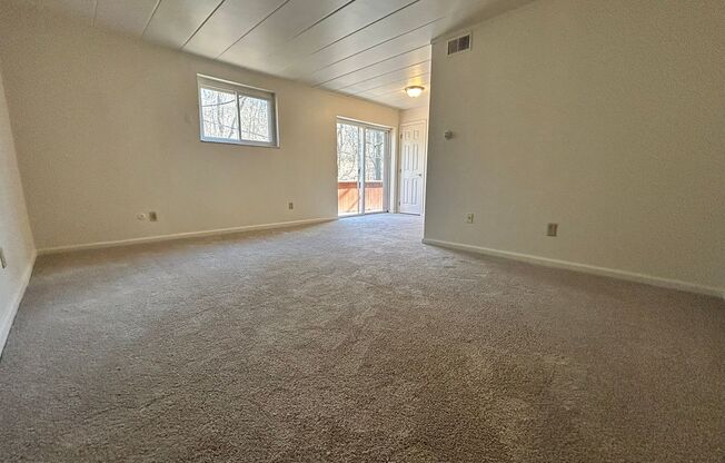 1 bed, 1 bath, $1,025, Unit A-17