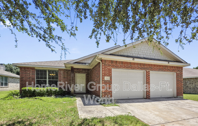 2811 OAK CREST DR