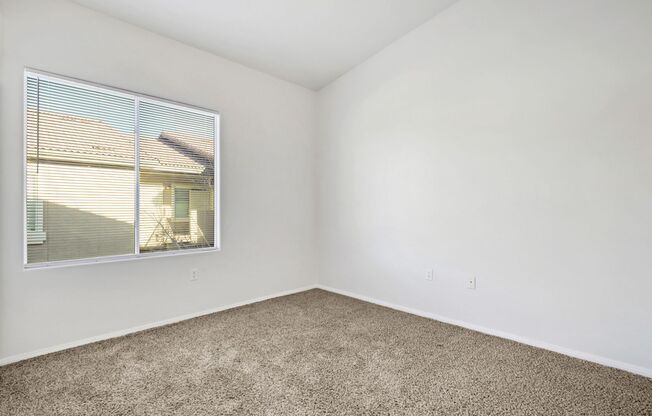 3 beds, 2 baths, $1,640, Unit # 1224