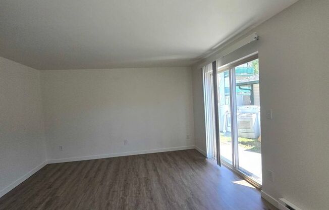 2 beds, 1 bath, 762 sqft, $1,775, Unit 209