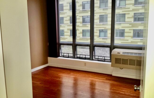 4815 11 ST