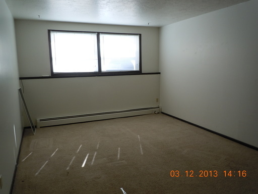 2 beds, 1 bath, $545, Unit 6B